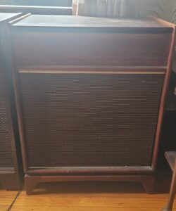 Vintage-Magnavox-Speaker-Cabinet
