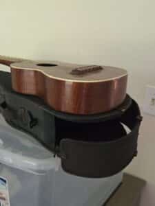 Vintage-Mahogany-Soprano-Ukulele-with-Case-second-image