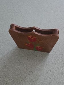 Wooden-Letter-Holder-second-image