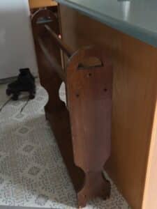 Wooden-Quilt-Rack-second-image