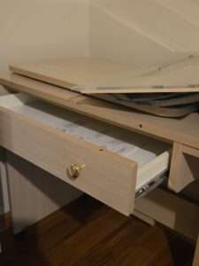Sewing-Machine-Table-second-image