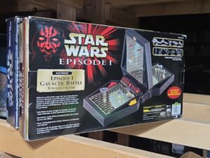 Star-Wars-Episode-I-Electronic-Galactic-Battle-Strategy-Game-second-image
