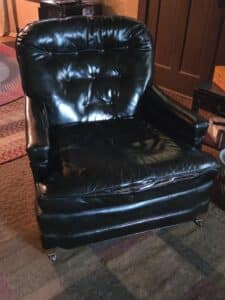 Vintage-Black-Tufted-Leather-Club-Chair