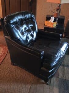 Vintage-Black-Tufted-Leather-Club-Chair-second-image