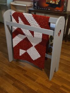 Wooden-Quilt-Rack