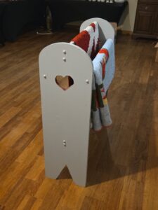 Wooden-Quilt-Rack-second-image