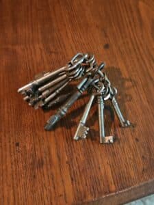 Antique-Skeleton-Keys
