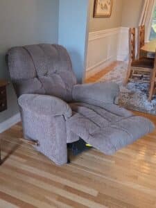 Best-Home-Furnishings-Recliner-second-image