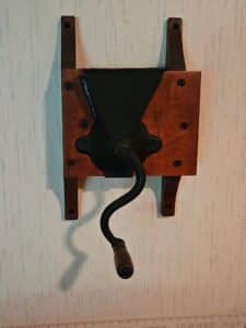 Cast-Iron-Coffee-Grinder