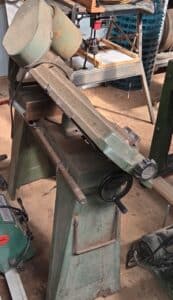 Central-Machinery-Metal-Cutting-Bandsaw
