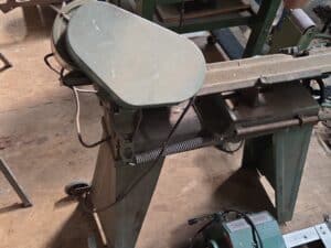 Central-Machinery-Metal-Cutting-Bandsaw-second-image