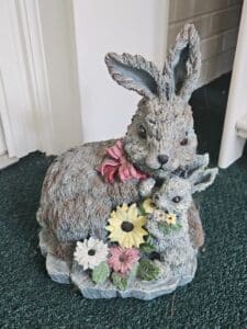 Charming-Tails-Bunny-Family-Figurine