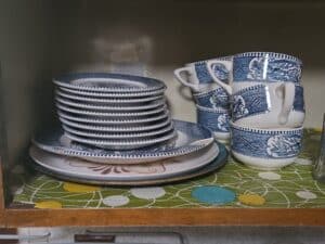 Currier-and-Ives-Blue-and-White-China