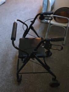 Drive-Go-Lite-Bariatric-Rollator-second-image