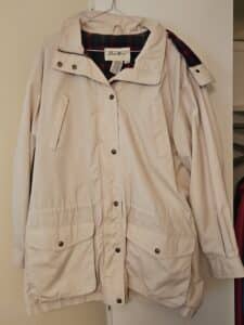 Eddie-Bauer-Beige-Parka