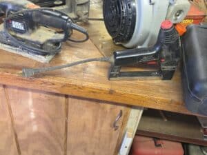 Electric-Staple-Gun