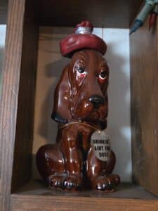 Enesco-Basset-Hound-Decanter