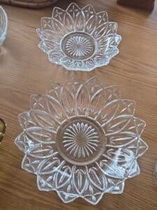 Federal-Glass-Petal-Bowls