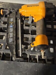 Finish-Nailer