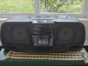 Fisher-Studio-Standard-PH-DS-Boombox
