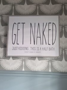 Funny-Bathroom-Wall-Sign