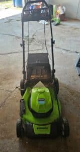 Greenworks-V-Lawn-Mower-1