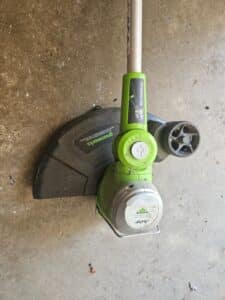 Greenworks-V-String-Trimmer-second-image-2