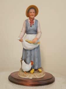HOMCO-Farmers-Wife-Figurine