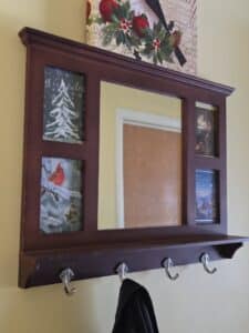 Holiday-Entryway-Mirror-Rack-second-image