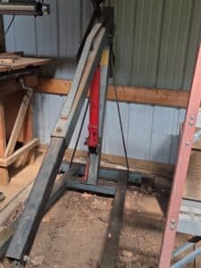 Hydraulic-Engine-Hoist-second-image