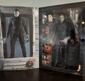 Michael-Myers-Action-Figure-second-image