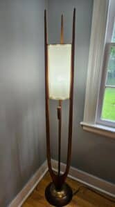 Mid-Century-Modeline-Floor-Lamp-second-image