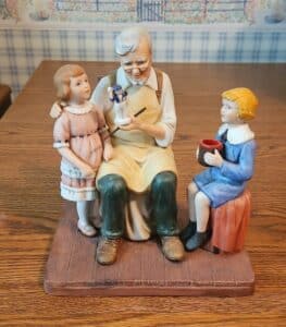 Norman-Rockwell-The-Toymaker-Figurine