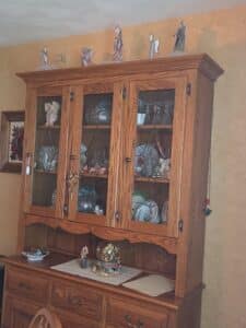 Oak-China-Hutch-Cabinet-second-image