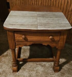Oak-End-Table-with-Drawer