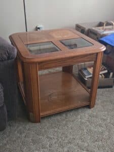 Oak-Glass-Top-End-Table-second-image