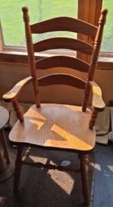Oak-Ladder-Back-Dining-Chairs-Table-with-one-drawer-fourth-image