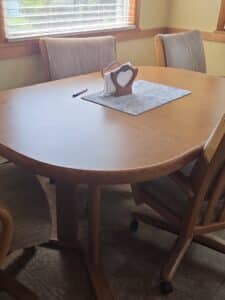 Oak-Pedestal-Dining-Set-third-image