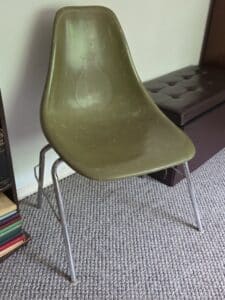 Olive-Green-Eames-Fiberglass-Shell-Chair