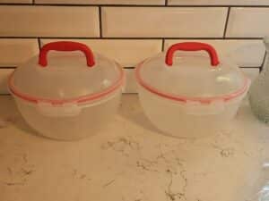 Plastic-Food-Containers-with-Handles