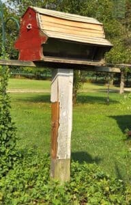 Rustic-Barn-Bird-Feeder
