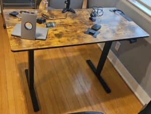 Rustic-Wood-Grain-Standing-Desk