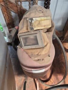 Sandblaster-Hood-and-Respirator