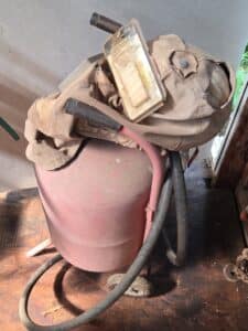 Sandblaster-Hood-and-Respirator-second-image