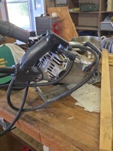Skilsaw-Worm-Drive-Circular-Saw-second-image