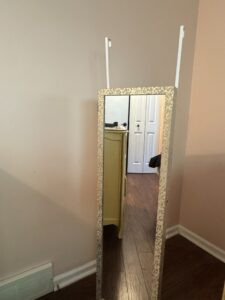 Standing-Jewelry-Armoire-second-image