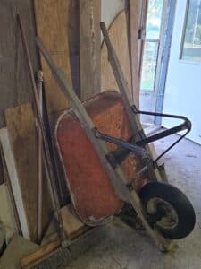 Steel-Tray-Wheelbarrow-second-image