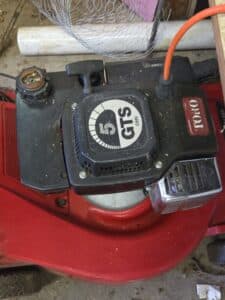 Toro-Self-Propelled-Mower-second-image