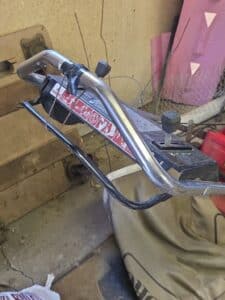 Toro-Self-Propelled-Mower-third-image