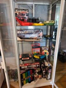 Vintage-Electronic-Games-Collection-second-image